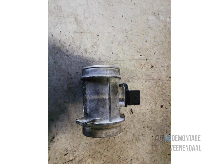 Gebruikte Luchtmassameter Audi A4 Avant (B6) 2.5 TDI 24V Prijs € 85,00 Margeregeling aangeboden door Autodeleninkleur