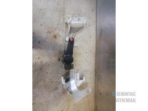 Gebruikte Raammechaniek 4Deurs rechts-achter Ford Fusion 1.4 TDCi Prijs € 16,50 Margeregeling aangeboden door Autodeleninkleur