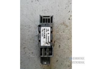 Gebruikte Airbag Sensor Nissan Note (E11) 1.6 16V Prijs € 19,00 Margeregeling aangeboden door Autodeleninkleur