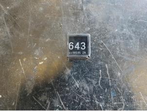 Gebruikte Relais Volkswagen Golf VI (5K1) 1.4 TSI 122 16V Prijs € 15,00 Margeregeling aangeboden door Autodeleninkleur