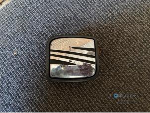 Gebruikte Handgreep Achterklep Seat Ibiza III (6L1) 1.9 SDI Prijs € 15,00 Margeregeling aangeboden door Autodeleninkleur