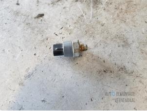 Gebruikte Oliedruk sensor BMW Mini One/Cooper (R50) 1.4 D One Prijs € 10,00 Margeregeling aangeboden door Autodeleninkleur