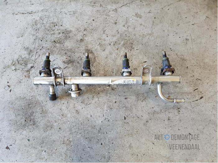 Gebruikte Galerij (Injectie) Mercedes B (W245) 1.5 B-160 16V Prijs € 20,00 Margeregeling aangeboden door Autodeleninkleur