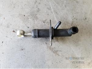 Gebruikte Koppeling Hulp Cilinder Fiat Panda (169) 1.2 Fire Prijs € 19,00 Margeregeling aangeboden door Autodeleninkleur