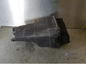 Gebruikte Luchtfilterhuis Citroen Xsara Picasso (CH) 1.8 16V Prijs € 19,00 Margeregeling aangeboden door Autodeleninkleur