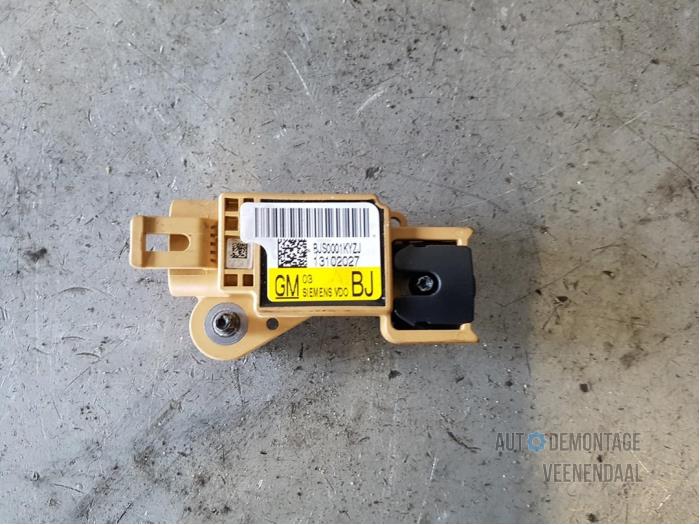 Gebruikte Airbag Sensor Opel Vectra C GTS 2.2 16V Prijs € 30,00 Margeregeling aangeboden door Autodeleninkleur