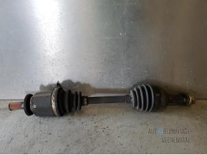 Gebruikte Cardanas links-voor (VWA) Chevrolet Evanda 2.0 16V Prijs € 40,00 Margeregeling aangeboden door Autodeleninkleur