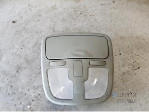 Gebruikte Binnenverlichting voor Chevrolet Evanda 2.0 16V Prijs € 25,00 Margeregeling aangeboden door Autodeleninkleur