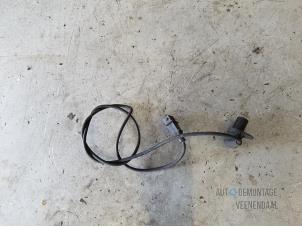 Gebruikte Nokkenas Sensor Chevrolet Evanda 2.0 16V Prijs € 15,00 Margeregeling aangeboden door Autodeleninkleur