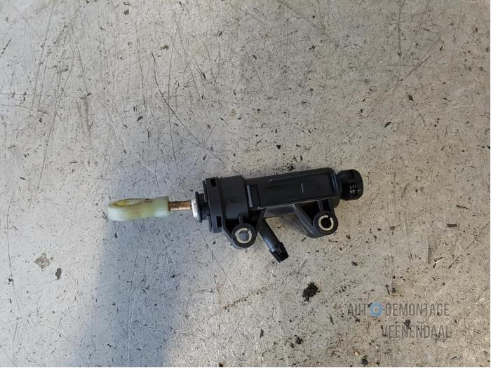 Gebruikte Koppeling Hulp Cilinder BMW 1 serie (E87/87N) 116i 1.6 16V Prijs € 30,00 Margeregeling aangeboden door Autodeleninkleur