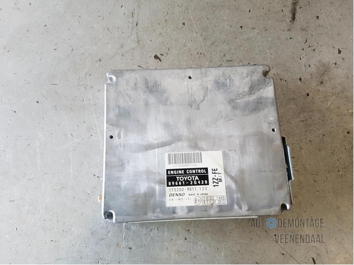 Kontaktslot + computer van een Toyota Celica (ZZT230/231) 1.8i 16V 2004