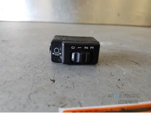 Gebruikte Schakelaar Koplamp Ihv Suzuki Wagon-R+ (RB) 1.3 16V Prijs € 5,00 Margeregeling aangeboden door Autodeleninkleur