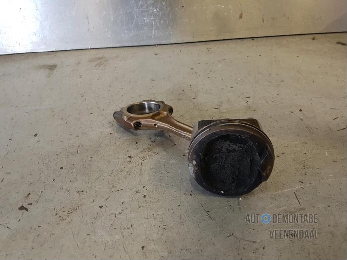 Gebruikte Zuiger Toyota Celica (ZZT230/231) 1.8i 16V Prijs € 50,00 Margeregeling aangeboden door Autodeleninkleur