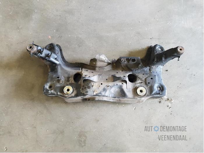 Gebruikte Subframe Renault Safrane II 3.0 V6 RXT Autom. Prijs € 50,00 Margeregeling aangeboden door Autodeleninkleur