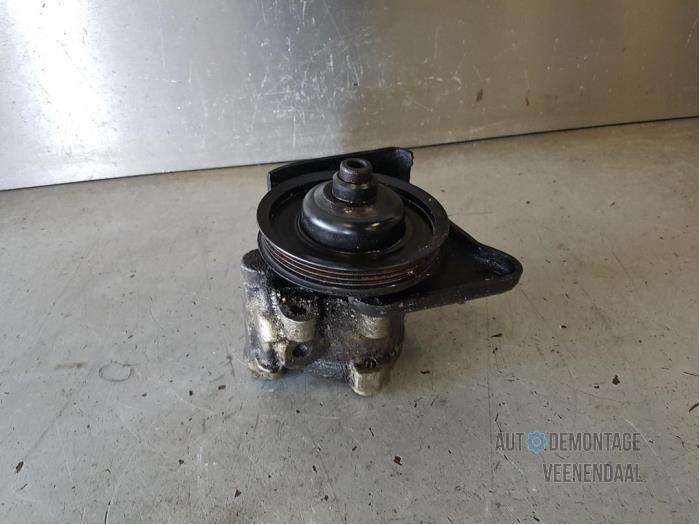 Gebruikte Servopomp Renault Safrane II 3.0 V6 RXT Autom. Prijs € 20,00 Margeregeling aangeboden door Autodeleninkleur