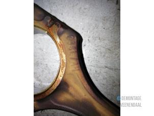 Gebruikte Zuiger Volkswagen Golf V (1K1) 1.6 FSI 16V Prijs € 40,00 Margeregeling aangeboden door Autodeleninkleur