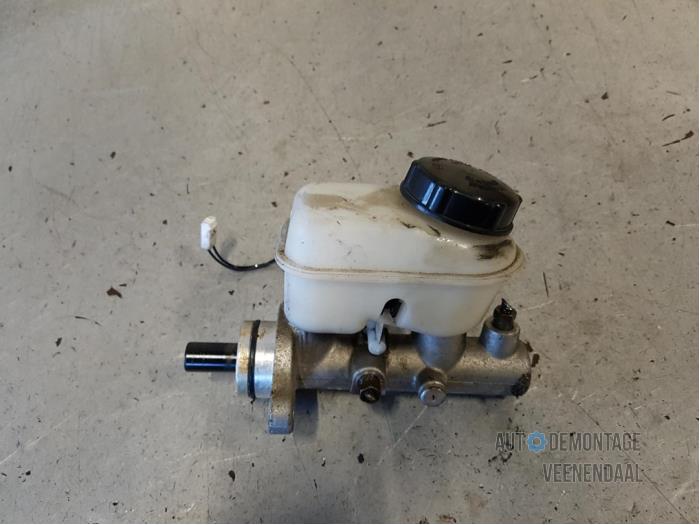 Gebruikte Hoofdremcilinder Kia Rio (DC22/24) 1.5 RS,LS 16V Prijs € 19,00 Margeregeling aangeboden door Autodeleninkleur