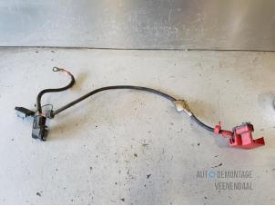 Gebruikte HV kabel (hoog voltage) Fiat 500 (312) 1.2 69 Prijs € 25,00 Margeregeling aangeboden door Autodemontage Veenendaal BV