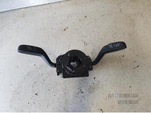 Gebruikte Combischakelaar Stuurkolom Skoda Fabia II (5J) 1.2i Prijs € 25,00 Margeregeling aangeboden door Autodeleninkleur