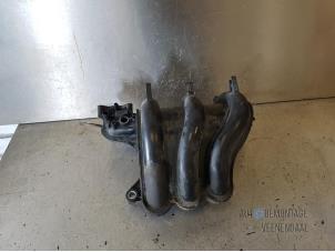 Gebruikte Inlaatspruitstuk Skoda Fabia II (5J) 1.2i Prijs € 25,00 Margeregeling aangeboden door Autodeleninkleur