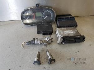 Gebruikte Contactslot + computer Skoda Fabia II (5J) 1.2i Prijs € 130,00 Margeregeling aangeboden door Autodeleninkleur