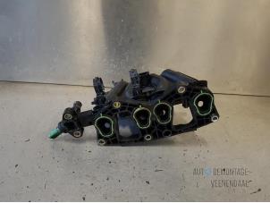 Gebruikte Inlaatspruitstuk Fiat Punto II (188) 1.2 60 S Prijs € 18,00 Margeregeling aangeboden door Autodeleninkleur