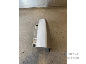 Gebruikte Afdekplaat diversen Renault Trafic New (FL) 2.0 dCi 16V 115 Prijs € 38,50 Margeregeling aangeboden door Autodeleninkleur