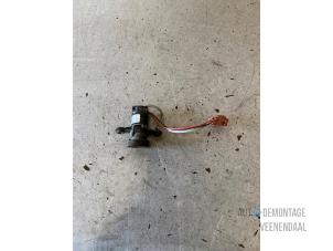 Gebruikte Temperatuursensor binnen Renault Trafic New (FL) 2.0 dCi 16V 115 Prijs € 27,50 Margeregeling aangeboden door Autodeleninkleur