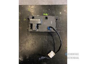 Gebruikte Sam module Mercedes C (W203) 2.0 C-200K 16V Prijs € 35,00 Margeregeling aangeboden door Autodeleninkleur