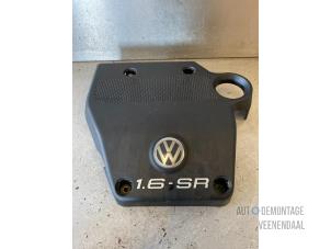 Gebruikte Afdekplaat motor Volkswagen Golf IV (1J1) 1.6 Prijs € 7,00 Margeregeling aangeboden door Autodeleninkleur