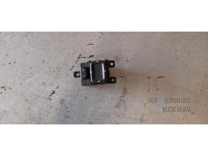 Gebruikte Schakelaar Spiegel Mazda 6 Sportbreak (GY19/89) 2.0i 16V Prijs € 7,00 Margeregeling aangeboden door Autodeleninkleur