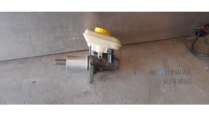 Gebruikte Hoofdremcilinder Audi A6 Avant Quattro (C5) 2.4 V6 30V Prijs € 9,00 Margeregeling aangeboden door Autodeleninkleur