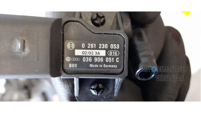 Map Sensor (inlaatspruitstuk) van een Audi A6 Avant Quattro (C5) 2.4 V6 30V 2002