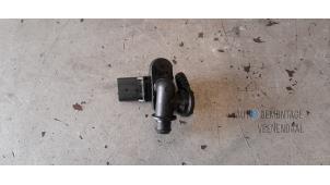 Map Sensor (inlaatspruitstuk) van een Audi A6 Avant Quattro (C5) 2.4 V6 30V 2002