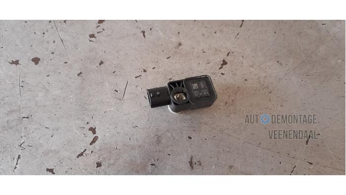Gebruikte Sensor Airbag Renault Twingo II (CN) 1.2 16V Prijs € 10,00 Margeregeling aangeboden door Autodeleninkleur