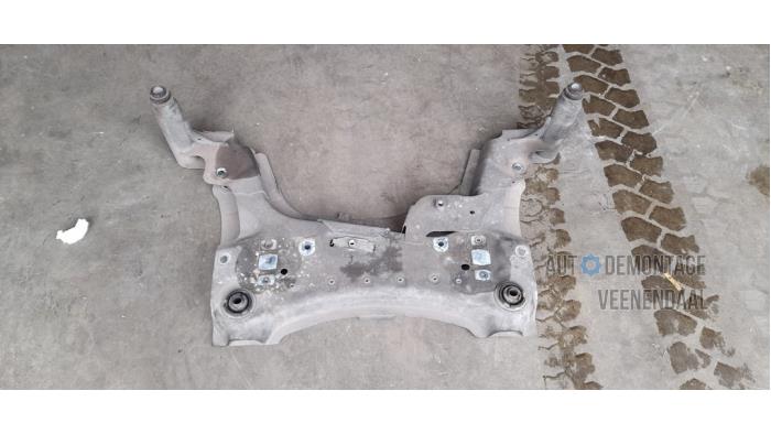 Gebruikte Subframe Renault Scénic III (JZ) 1.6 16V Prijs € 70,00 Margeregeling aangeboden door Autodeleninkleur