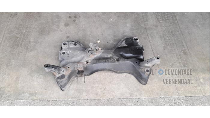 Gebruikte Subframe Peugeot 206 (2A/C/H/J/S) 1.1 XN,XR Prijs € 24,00 Margeregeling aangeboden door Autodeleninkleur
