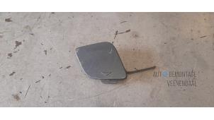 Gebruikte Afdekkap Sleepoog voor Mercedes Vito Prijs € 10,00 Margeregeling aangeboden door Autodeleninkleur