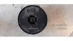 Gebruikte Luidspreker Volvo V40 (VW) 1.8 16V Prijs € 9,90 Margeregeling aangeboden door Autodeleninkleur