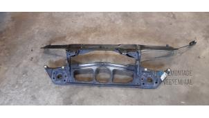 Gebruikte Frontpaneel BMW 3 serie Compact (E46/5) 316ti 16V Prijs € 35,00 Margeregeling aangeboden door Autodeleninkleur