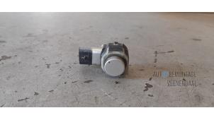 Gebruikte PDC Sensor Ford Fiesta 6 (JA8) 1.4 16V Prijs € 20,00 Margeregeling aangeboden door Autodeleninkleur