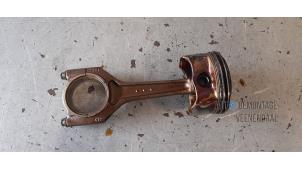 Gebruikte Zuiger BMW 3 serie Compact (E46/5) 316ti 16V Prijs € 40,00 Margeregeling aangeboden door Autodeleninkleur