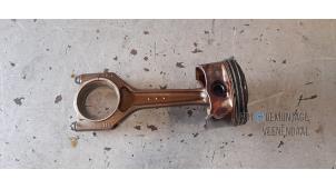 Gebruikte Zuiger BMW 3 serie Compact (E46/5) 316ti 16V Prijs € 40,00 Margeregeling aangeboden door Autodeleninkleur