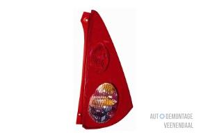 Nieuwe Achterlicht rechts Peugeot 107 Prijs € 60,50 Inclusief btw aangeboden door Autodemontage Veenendaal BV