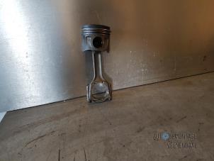 Gebruikte Zuiger Opel Insignia 2.0 CDTI 16V 160 Ecotec Prijs € 30,00 Margeregeling aangeboden door Autodeleninkleur