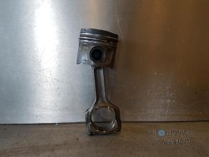 Gebruikte Zuiger Opel Insignia 2.0 CDTI 16V 160 Ecotec Prijs € 30,00 Margeregeling aangeboden door Autodeleninkleur