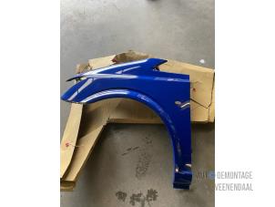 Nieuwe Scherm links-voor Mercedes Vito (639.7) Prijs € 314,60 Inclusief btw aangeboden door Autodeleninkleur