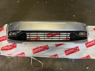 Nieuwe Voorbumper Volkswagen Polo V (6R) Prijs € 405,35 Inclusief btw aangeboden door Autodeleninkleur