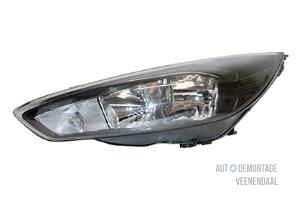 Nieuwe Koplamp links Ford Focus 3 1.0 Ti-VCT EcoBoost 12V 100 Prijs € 133,10 Inclusief btw aangeboden door Autodeleninkleur