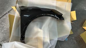 Nieuwe Scherm rechts-voor Nissan Qashqai (J11) 2.0 16V Prijs € 205,70 Inclusief btw aangeboden door Autodeleninkleur